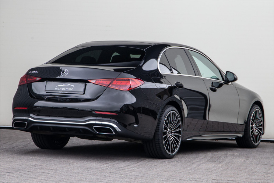 Mercedes-Benz C-Klasse 300 e AMG Line, Distronic, Trekhaak, Hybrid 2024