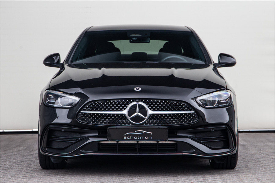 Mercedes-Benz C-Klasse 300 e AMG Line, Distronic, Trekhaak, Hybrid 2024