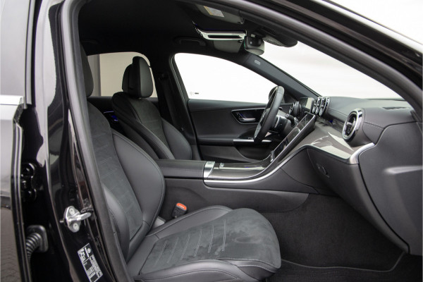 Mercedes-Benz C-Klasse 300 e AMG Line, Distronic, Trekhaak, Hybrid 2024