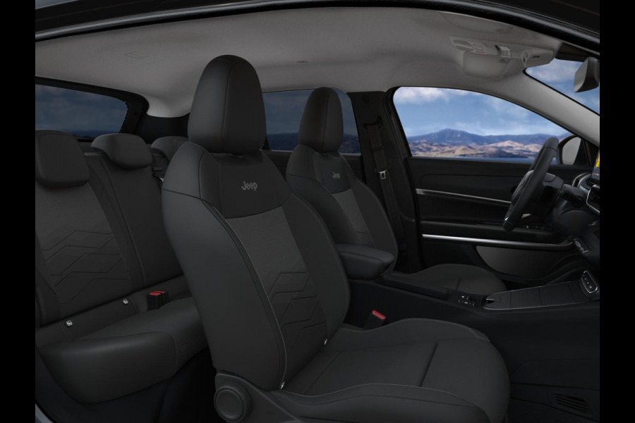 Jeep Avenger 1.2 e-Hybrid Summit | Winter Pack | Infotainment & Convenience Pack