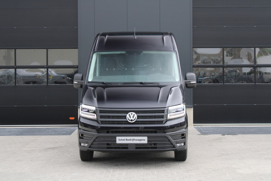 Volkswagen Crafter 35 2.0 TDI L3H3 177pk - LED koplampen - Navigatie - Geveerde stoel - Cruise - Camera - DAB - Parkeersensoren - Rijklaar