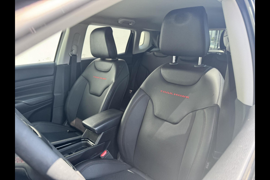Jeep Compass 4xe 240 Plug-in Hybrid Electric Trailhawk | Apple Carplay | Lederen bekleding | Meer foto's volgen