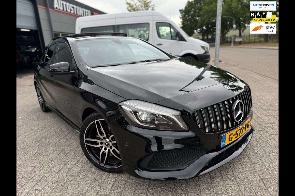 Mercedes-Benz A-Klasse 220 D 4MATIC AMG 4X4 LEDER PANO CAM FACE+ LUXE Mercedes-Benz A-Klasse 220 D 4MATIC AMG 4X4 LEDER PANO CAM FACE+ LUXE