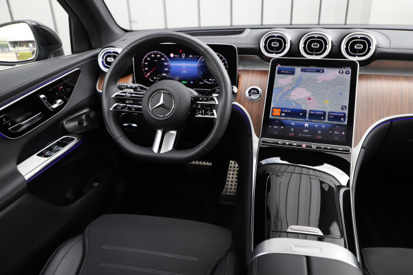 Mercedes-Benz GLC 400e AMG 4-Matic | 381PK | Luchtvering | Achterasbesturing | Head-up | Keyles-go | Pano | Sfeerverlichting | Burmester | Memory