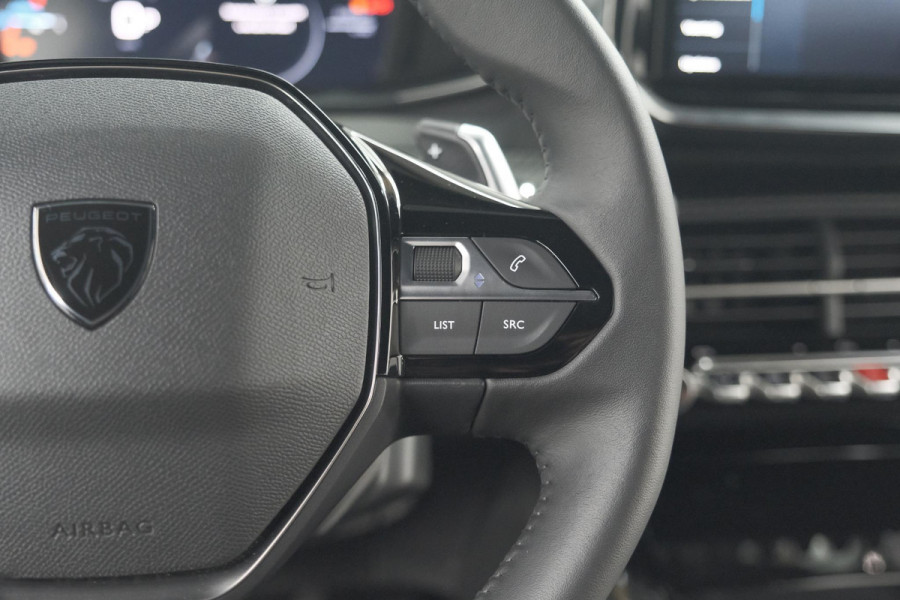 Peugeot 2008 Hybrid 136 e-DCS6 Allure | 360 Camera | Adaptieve Cruise Control | Dodehoekdetectie | Navigatie