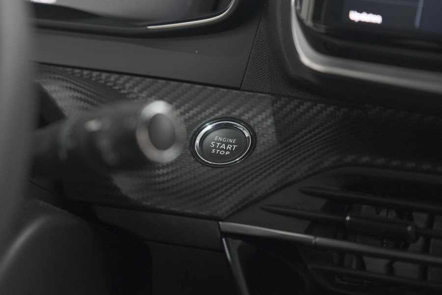 Peugeot 2008 Hybrid 136 e-DCS6 Allure | 360 Camera | Adaptieve Cruise Control | Dodehoekdetectie | Navigatie