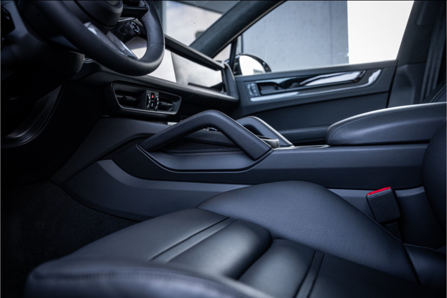 Porsche Cayenne Coupé 4.0 GTS - Sport Chrono Plus | Panorama | Bose | Luchtvering | Elek. Trekhaak