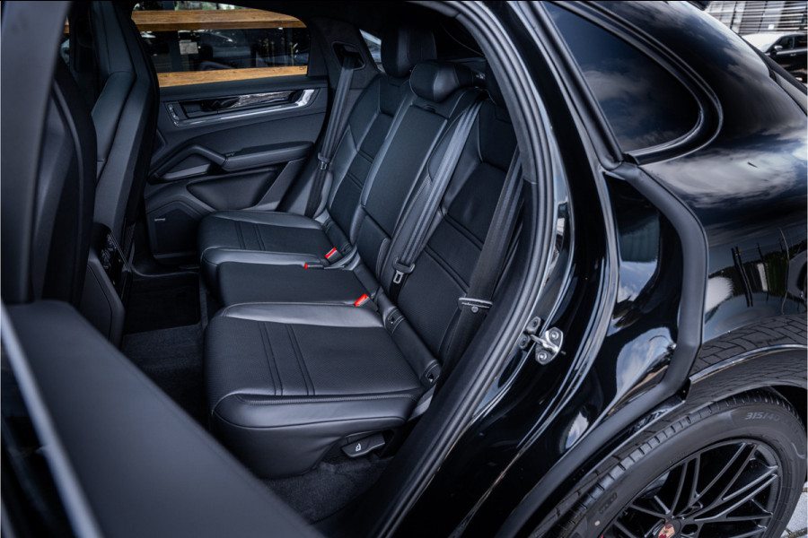 Porsche Cayenne Coupé 4.0 GTS - Sport Chrono Plus | Panorama | Bose | Luchtvering | Elek. Trekhaak