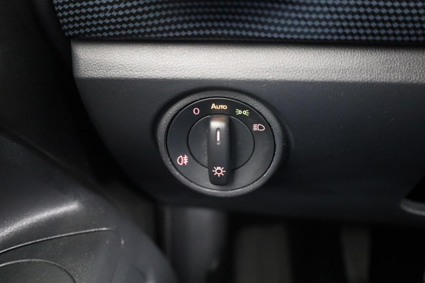 Volkswagen up! 1.0 65 pk | Verlengde garantie | Navigatie via App | Autom. airco | Cruise control | Parkeersensoren achter | Achteruitrijcamera |