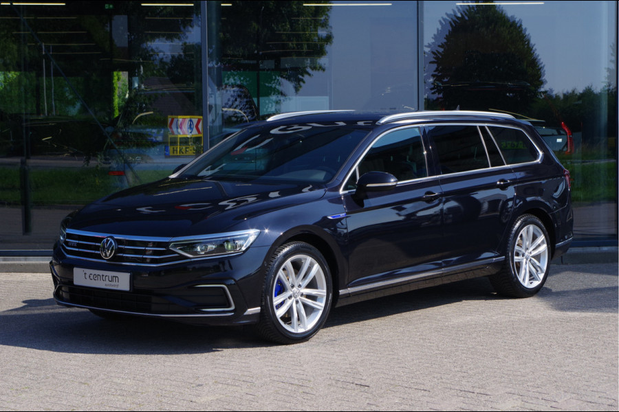 Volkswagen Passat Variant 1.4 TSI PHEV GTE 218 PK Business PHEV, Winterpakket, Trekhaak, Adap. Cruise Control.