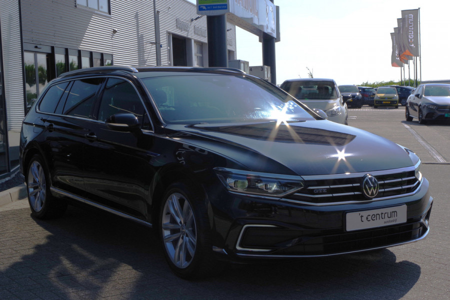 Volkswagen Passat Variant 1.4 TSI PHEV GTE 218 PK Business PHEV, Winterpakket, Trekhaak, Adap. Cruise Control.