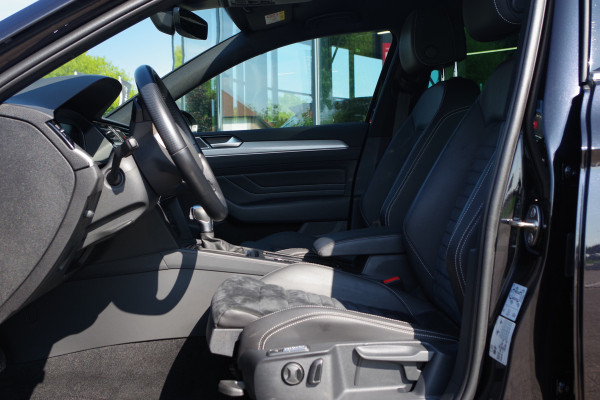 Volkswagen Passat Variant 1.4 TSI PHEV GTE 218 PK Business PHEV, Winterpakket, Trekhaak, Adap. Cruise Control.