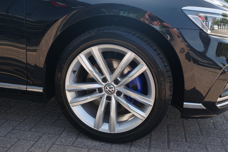 Volkswagen Passat Variant 1.4 TSI PHEV GTE 218 PK Business PHEV, Winterpakket, Trekhaak, Adap. Cruise Control.