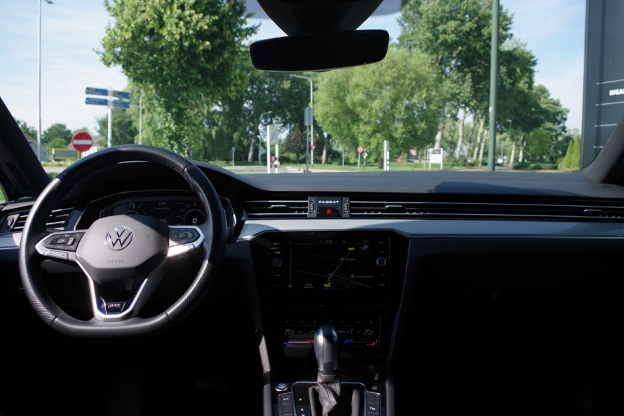 Volkswagen Passat Variant 1.4 TSI PHEV GTE 218 PK Business PHEV, Winterpakket, Trekhaak, Adap. Cruise Control.