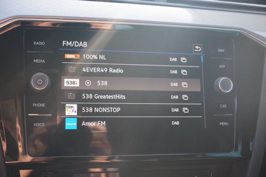 Volkswagen Passat Variant 1.4 TSI PHEV GTE 218 PK Business PHEV, Winterpakket, Trekhaak, Adap. Cruise Control.