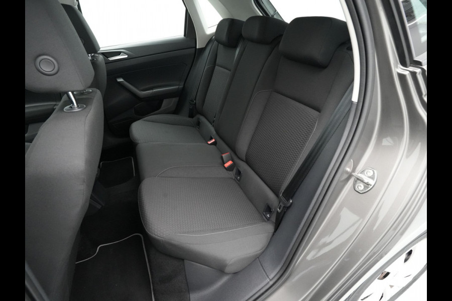 Volkswagen Polo 1.0 TSI 95pk Comfortline Navigatie Acc Carplay Dab 86