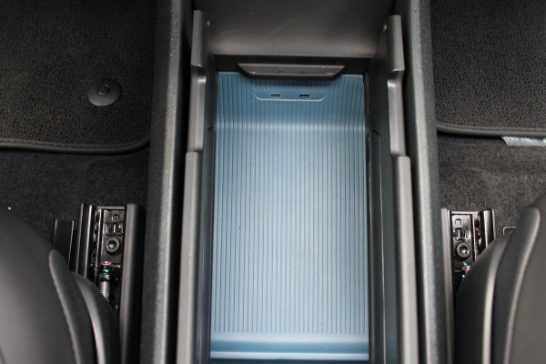 Volvo EX30 428PK Automaat Twin Performance Ultra 360 graden camera / panorama dak / elektrisch verstelbare bestuurdersstoel / 19" lichtmetalen velgen