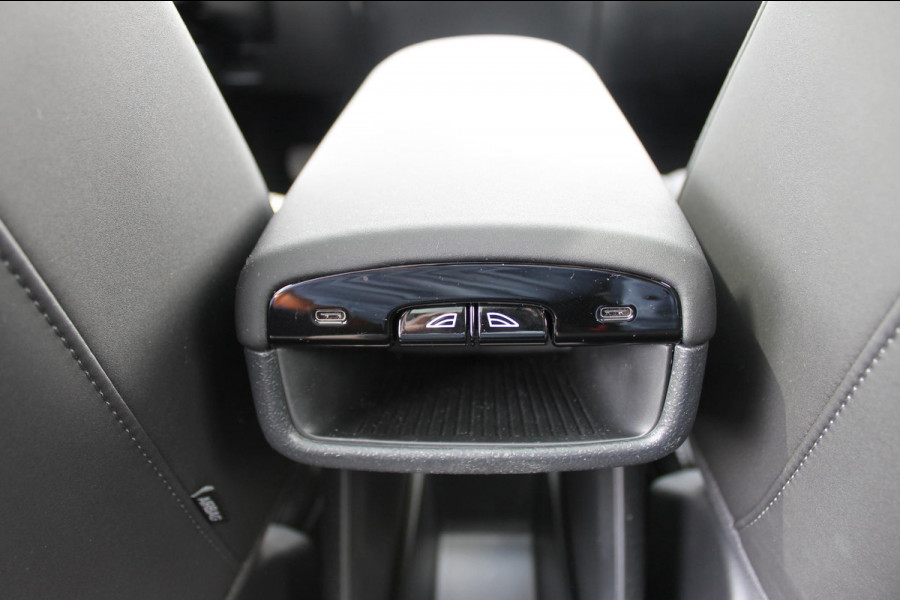 Volvo EX30 428PK Automaat Twin Performance Ultra 360 graden camera / panorama dak / elektrisch verstelbare bestuurdersstoel / 19" lichtmetalen velgen