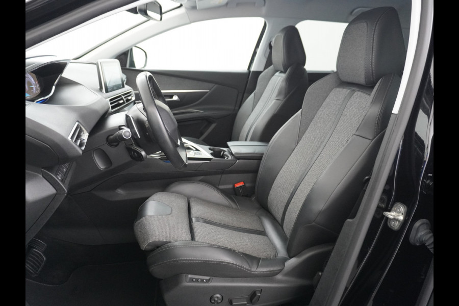 Peugeot 5008 T131PK AUT-8 7-Pers. Elektr.St. Apple Android Carplay Navi 360-Camera Trekhaak DAB+ MirrorScreen Park-Assist 19"LM Connected-Ser Virtual Cockpit (Digidash) Pack City 1+2 Privacy Glas Origineel Nederlandse auto, Dealeronderhouden € 42.000 nieuw EURO 6