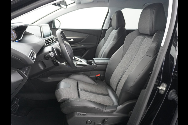 Peugeot 5008 T131PK AUT-8 7-Pers. Elektr.St. Apple Android Carplay Navi 360-Camera Trekhaak DAB+ MirrorScreen Park-Assist 19"LM Connected-Ser Virtual Cockpit (Digidash) Pack City 1+2 Privacy Glas Origineel Nederlandse auto, Dealeronderhouden € 42.000 nieuw EURO 6