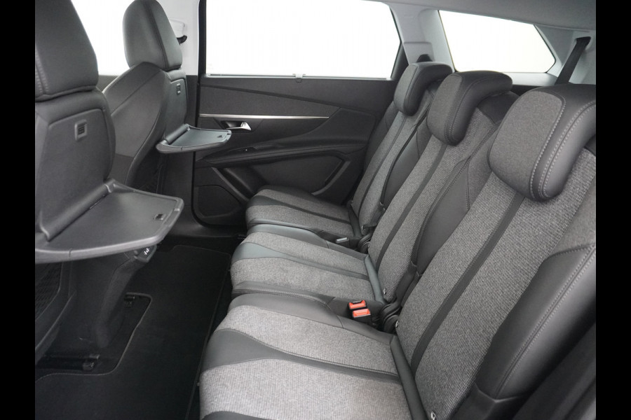 Peugeot 5008 T131PK AUT-8 7-Pers. Elektr.St. Apple Android Carplay Navi 360-Camera Trekhaak DAB+ MirrorScreen Park-Assist 19"LM Connected-Ser Virtual Cockpit (Digidash) Pack City 1+2 Privacy Glas Origineel Nederlandse auto, Dealeronderhouden € 42.000 nieuw EURO 6