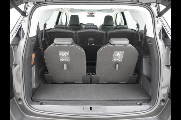 Peugeot 5008 T131PK AUT-8 7-Pers. Elektr.St. Apple Android Carplay Navi 360-Camera Trekhaak DAB+ MirrorScreen Park-Assist 19"LM Connected-Ser Virtual Cockpit (Digidash) Pack City 1+2 Privacy Glas Origineel Nederlandse auto, Dealeronderhouden € 42.000 nieuw EURO 6