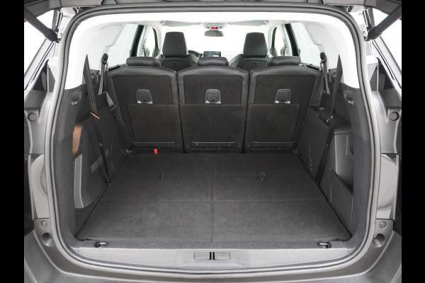 Peugeot 5008 T131PK AUT-8 7-Pers. Elektr.St. Apple Android Carplay Navi 360-Camera Trekhaak DAB+ MirrorScreen Park-Assist 19"LM Connected-Ser Virtual Cockpit (Digidash) Pack City 1+2 Privacy Glas Origineel Nederlandse auto, Dealeronderhouden € 42.000 nieuw EURO 6