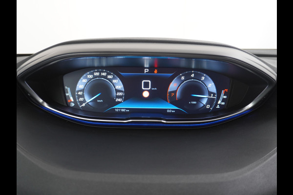 Peugeot 5008 T131PK AUT-8 7-Pers. Elektr.St. Apple Android Carplay Navi 360-Camera Trekhaak DAB+ MirrorScreen Park-Assist 19"LM Connected-Ser Virtual Cockpit (Digidash) Pack City 1+2 Privacy Glas Origineel Nederlandse auto, Dealeronderhouden € 42.000 nieuw EURO 6