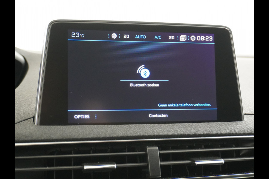 Peugeot 5008 T131PK AUT-8 7-Pers. Elektr.St. Apple Android Carplay Navi 360-Camera Trekhaak DAB+ MirrorScreen Park-Assist 19"LM Connected-Ser Virtual Cockpit (Digidash) Pack City 1+2 Privacy Glas Origineel Nederlandse auto, Dealeronderhouden € 42.000 nieuw EURO 6