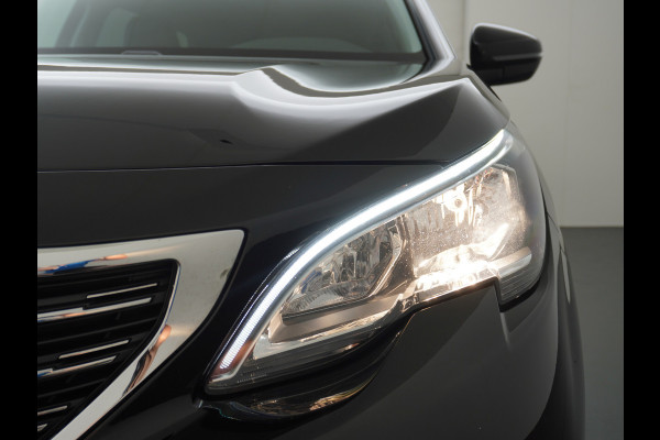 Peugeot 5008 T131PK AUT-8 7-Pers. Elektr.St. Apple Android Carplay Navi 360-Camera Trekhaak DAB+ MirrorScreen Park-Assist 19"LM Connected-Ser Virtual Cockpit (Digidash) Pack City 1+2 Privacy Glas Origineel Nederlandse auto, Dealeronderhouden € 42.000 nieuw EURO 6