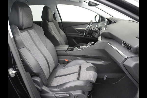 Peugeot 5008 T131PK AUT-8 7-Pers. Elektr.St. Apple Android Carplay Navi 360-Camera Trekhaak DAB+ MirrorScreen Park-Assist 19"LM Connected-Ser Virtual Cockpit (Digidash) Pack City 1+2 Privacy Glas Origineel Nederlandse auto, Dealeronderhouden € 42.000 nieuw EURO 6