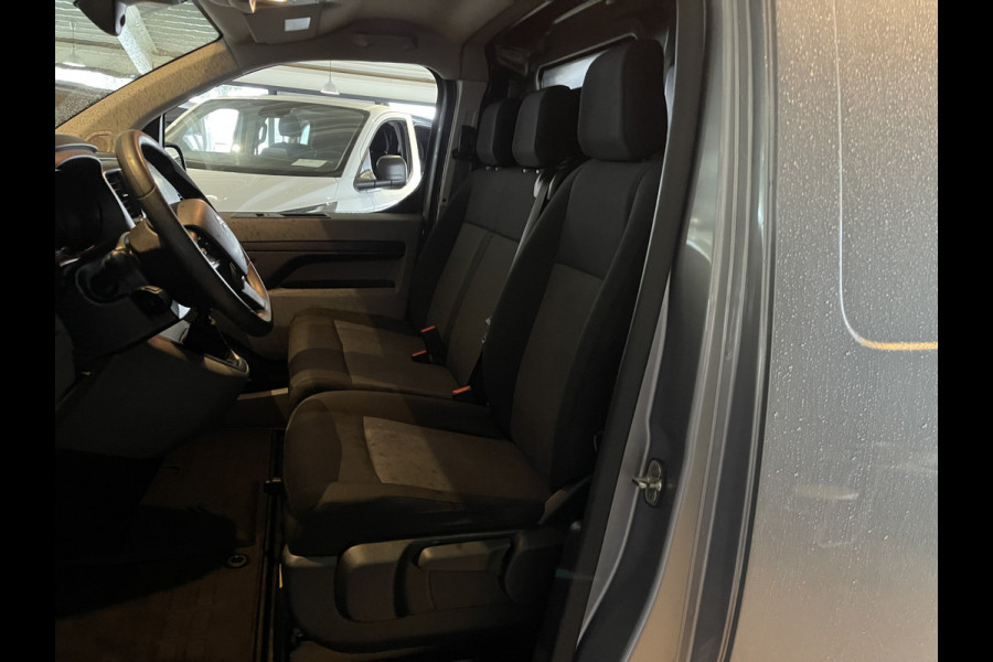 Citroën Jumpy 1.5 BlueHDI 120pk M Club L2H1 / vaste prijs rijklaar € 16.950 ex btw / lease vanaf € 285 / airco / cruise control / bijrijdersbank / grijs metallic / navigatie / euro 6 / bpm vrij