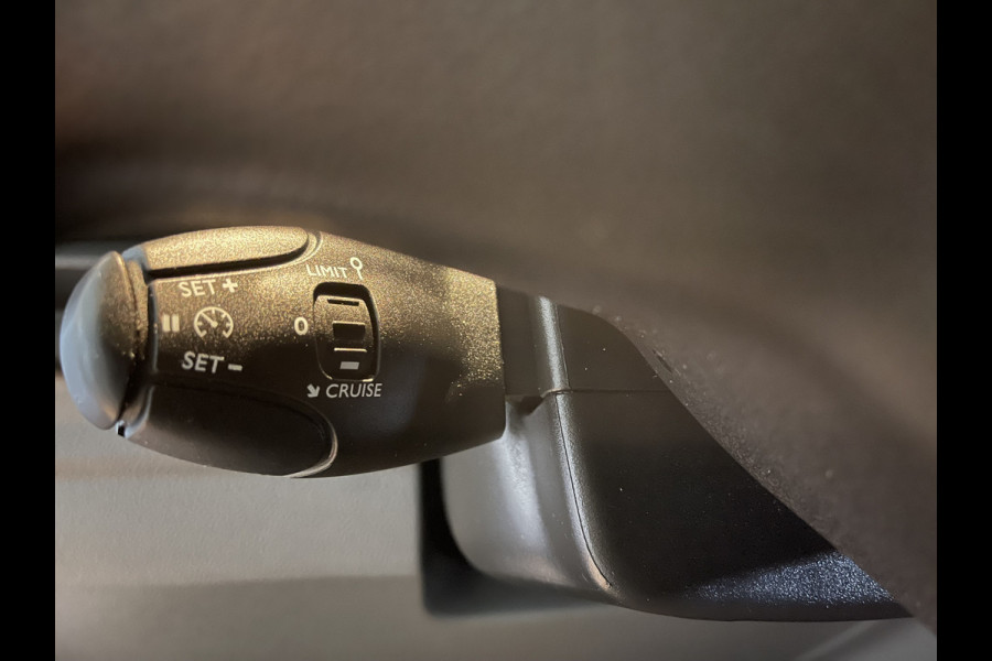 Citroën Jumpy 1.5 BlueHDI 120pk M Club L2H1 / vaste prijs rijklaar € 16.950 ex btw / lease vanaf € 285 / airco / cruise control / bijrijdersbank / grijs metallic / navigatie / euro 6 / bpm vrij