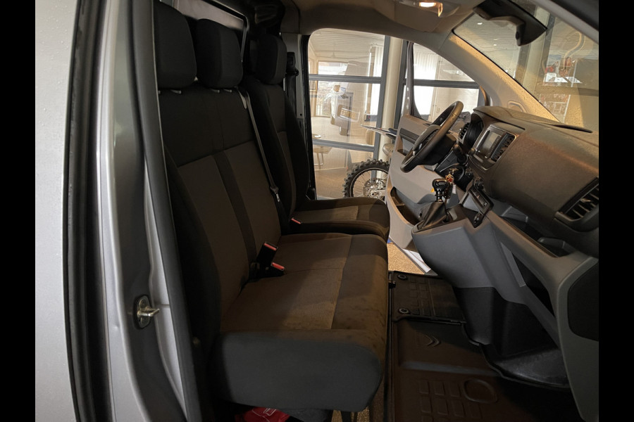Citroën Jumpy 1.5 BlueHDI 120pk M Club L2H1 / vaste prijs rijklaar € 16.950 ex btw / lease vanaf € 285 / airco / cruise control / bijrijdersbank / grijs metallic / navigatie / euro 6 / bpm vrij