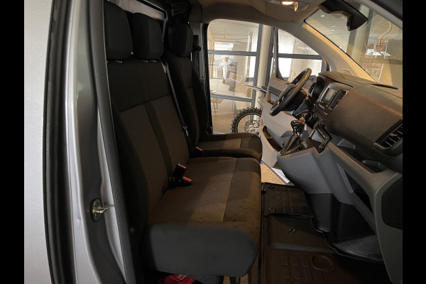 Citroën Jumpy 1.5 BlueHDI 120pk M Club L2H1 / vaste prijs rijklaar € 16.950 ex btw / lease vanaf € 285 / airco / cruise control / bijrijdersbank / grijs metallic / navigatie / euro 6 / bpm vrij
