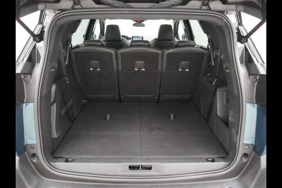Peugeot 5008 1.6T AUT-8 181pk GT-Line 181pk 7-Pers. Pano-Dak Apple Android Full-LED Carplay Navi 360-Camera DAB+ MirrorScreen Park-Assist 19" Virtual Cockpit (Digidash) Park City 1 Privacy Glas PureTech Blue Lease Premium 1.400kg Trekvermogen 1e Eigenaar, Dealer onderhouden! EURO 6   € 44.000 nieuw