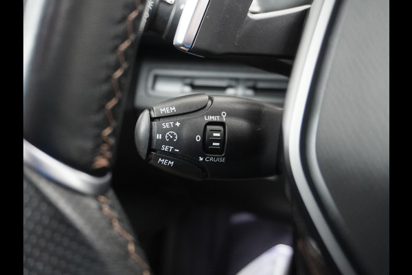 Peugeot 5008 1.6T AUT-8 181pk GT-Line 181pk 7-Pers. Pano-Dak Apple Android Full-LED Carplay Navi 360-Camera DAB+ MirrorScreen Park-Assist 19" Virtual Cockpit (Digidash) Park City 1 Privacy Glas PureTech Blue Lease Premium 1.400kg Trekvermogen 1e Eigenaar, Dealer onderhouden! EURO 6   € 44.000 nieuw