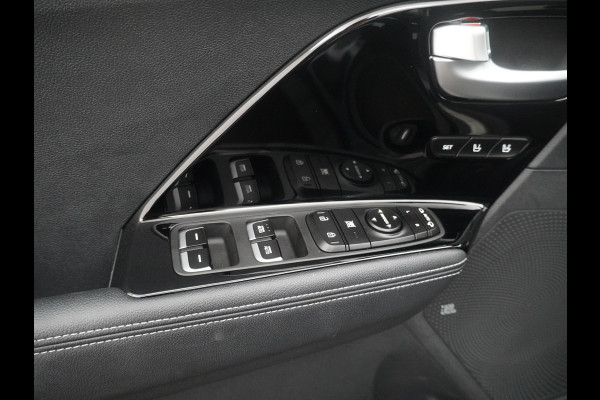 Kia Niro 1.6 GDi Hybrid ExecutiveLine - Navigatie - Adaptief Cruise Control - Leder - Stoel Verwarming/Verkoeling - Climate Control - fabrieksgarantie Tot 2029