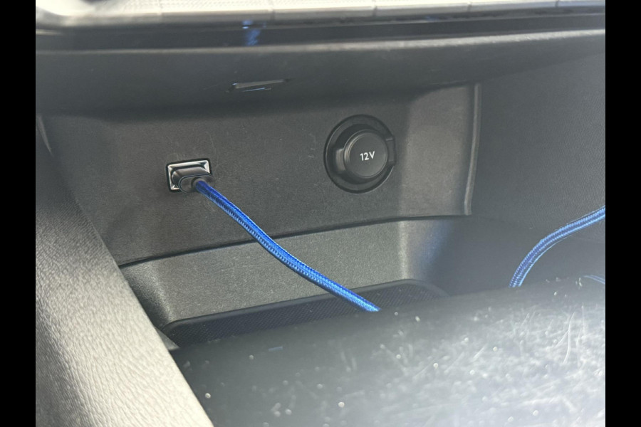 Peugeot 3008 1.2 PureTech GT Line Panorama 360 Camera Cruise DAB Navigatie Carplay