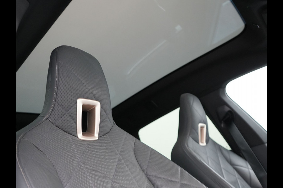 BMW iX xDrive40 High Executive 77 kWh INCL BTW | Trekhaak af Fabriek | Panodak | Lederen Comfortzetels Massage & Memory | 360 Camera | Head Up | Widescreen | 22"L.M | Harman Kardon |