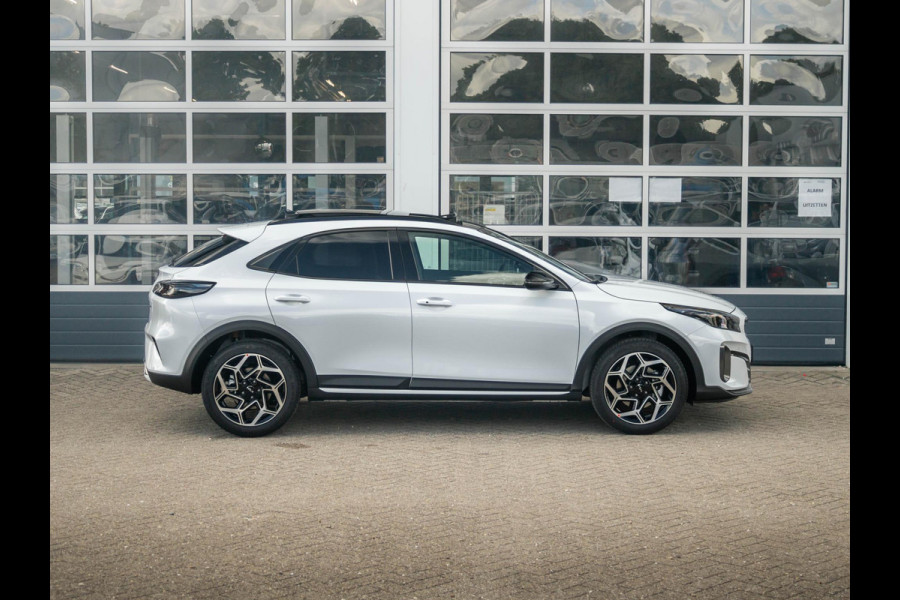 Kia Xceed 1.5 T-GDi GT-PlusLine | Automaat | Pano dak | 18" velgen | Clima | Cruise | GT interieur