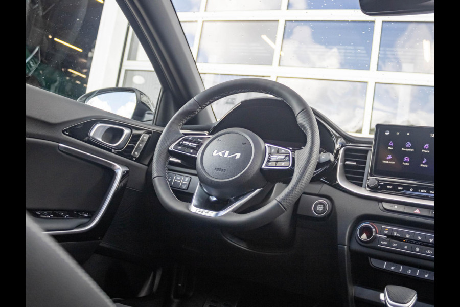 Kia Xceed 1.5 T-GDi GT-PlusLine | Automaat | Pano dak | 18" velgen | Clima | Cruise | GT interieur