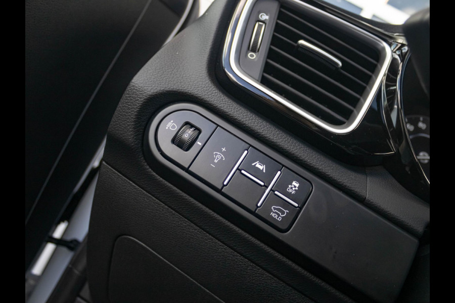 Kia Xceed 1.5 T-GDi GT-PlusLine | Automaat | Pano dak | 18" velgen | Clima | Cruise | GT interieur