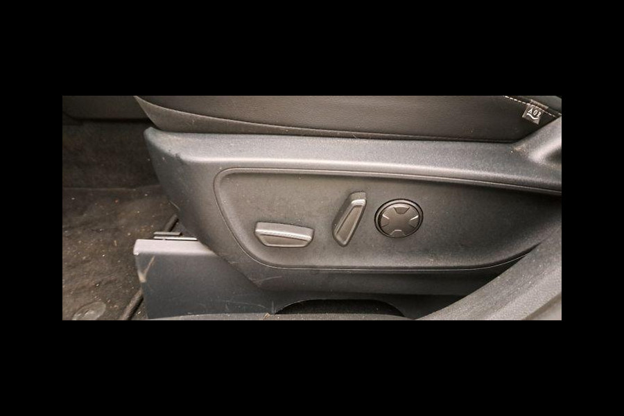 Ford Kuga 2.5 PHEV Titanium 225pk | Driver Assistance Pack | Winterpack | AGR Stoelen met half leder | Trekhaak Wegklapbaar