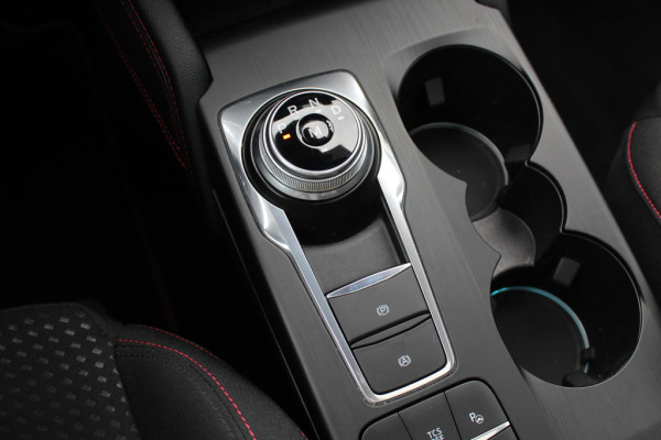 Ford FOCUS Wagon 1.5 EcoBoost ST Line Business / Camera / Navigatie / Keyless / B&O / 17'' / Stuurverwarming / DAB / Dodehoek / Cruise Control