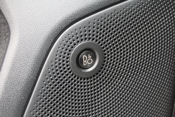 Ford FOCUS Wagon 1.5 EcoBoost ST Line Business / Camera / Navigatie / Keyless / B&O / 17'' / Stuurverwarming / DAB / Dodehoek / Cruise Control