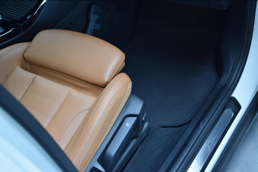 BMW X3 XDrive20i High Executive *X-Line* Navi|Leder|Org.NL|Panoramadak|Dealer Onderhouden