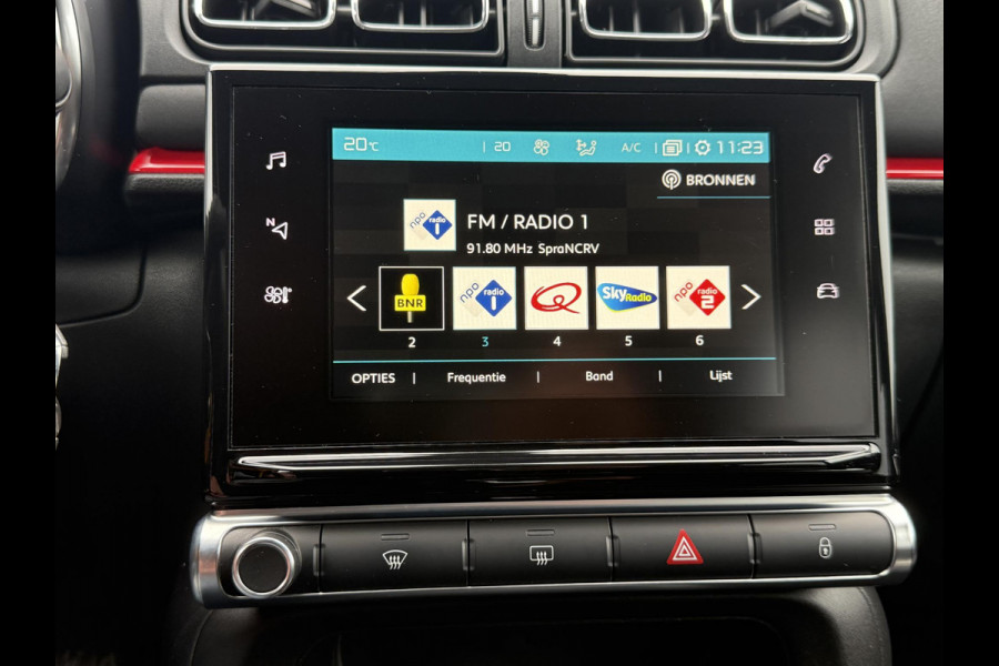 Citroën C3 1.2 PureTech Shine 1e Eigenaar,Navi,Clima,Cruise,Camera,Trekhaak,PDC,Carplay,Dealer onderhouden,Elek ramen,N.A.P,APK tot 06-2026