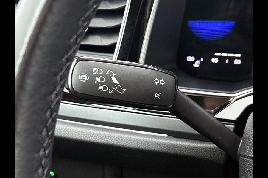 Volkswagen Taigo 1.5 TSI R-Line | CARPLAY! | Add cruise | Lane ass | AchterCAM | Goed onderH