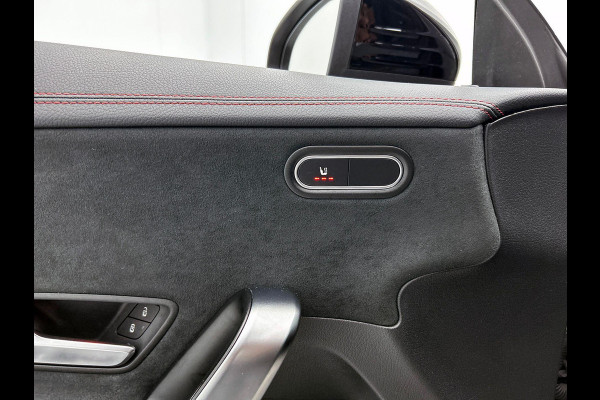 Mercedes-Benz CLA-Klasse Shooting Brake 200 Solution AMG FULL OPTION!!